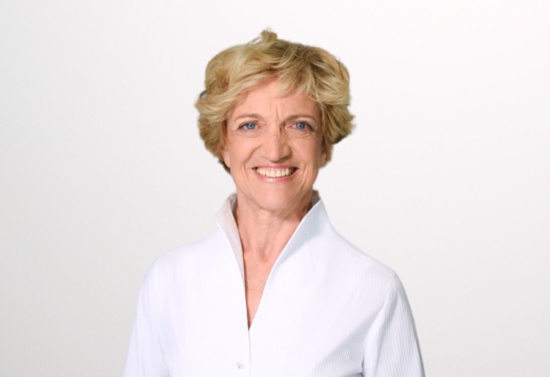 Hospital Ilha recebe Bernadette De Gasquet para aula prática sobre biomecânica materno-fetal